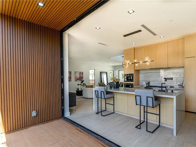 Custom Home Building Near Me: Local Builders Guide